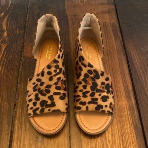Leopard Slip On Peep Toe Flats size 7